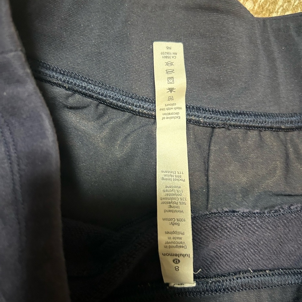Lululemon Athletica Blue Athletic Shorts with Elastic Waistband - Picture 3 of 4